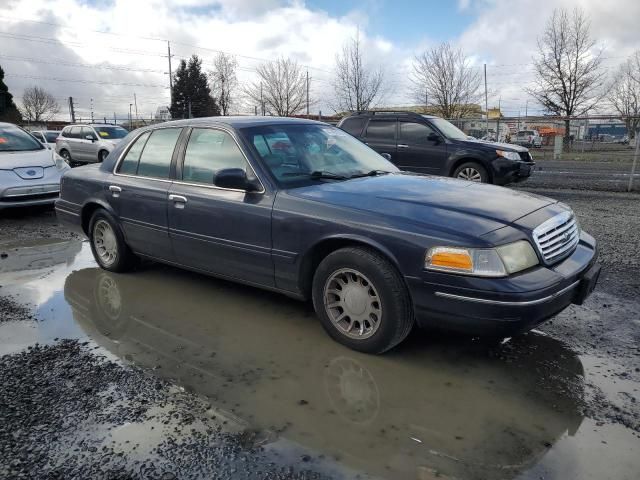 2002 Ford Crown Victoria LX