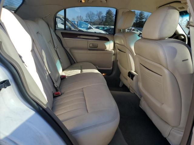 2003 Lincoln Town Car Executive