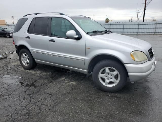 2000 Mercedes-Benz ML 320