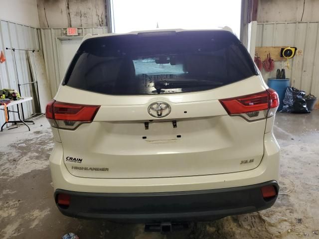 2019 Toyota Highlander SE