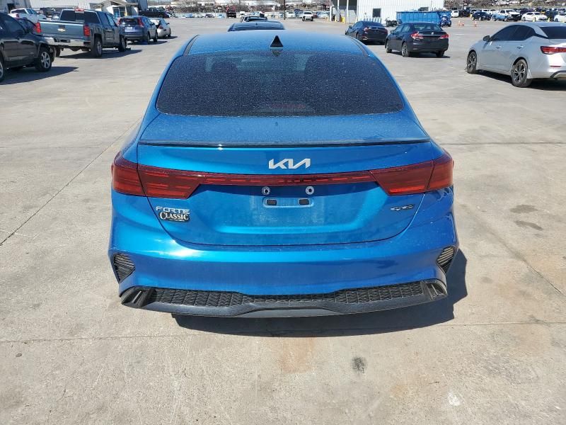 2023 KIA Forte GT Line