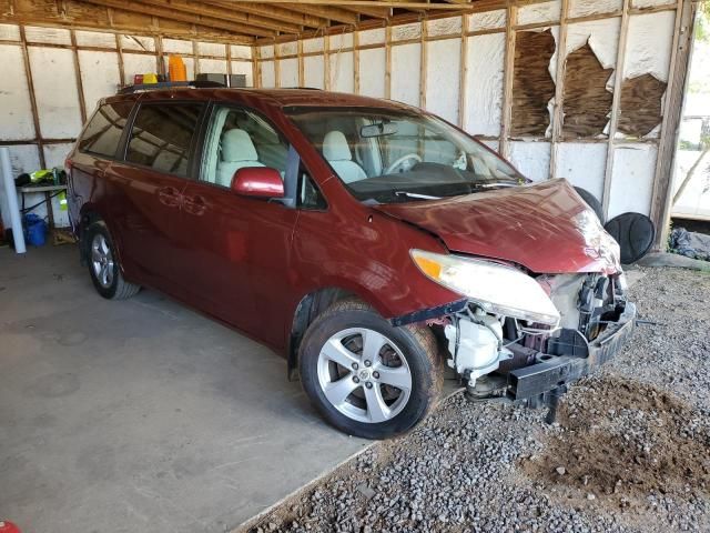 2012 Toyota Sienna LE