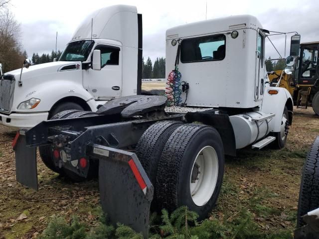 2007 Kenworth Construction T300