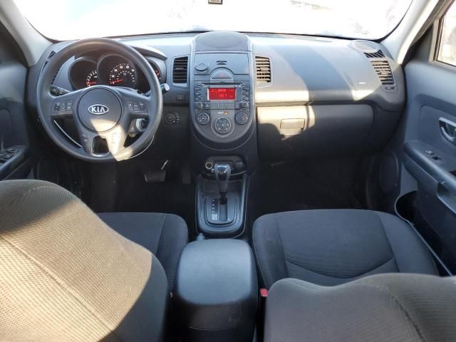 2010 KIA Soul +