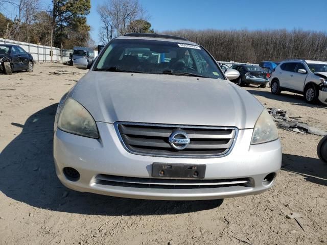 2004 Nissan Altima Base