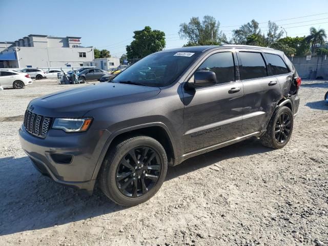 2020 Jeep Grand Cherokee Laredo