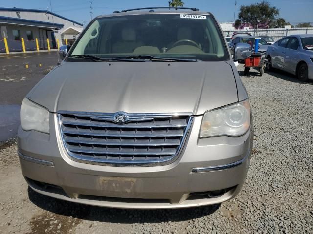 2008 Chrysler Town & Country Limited