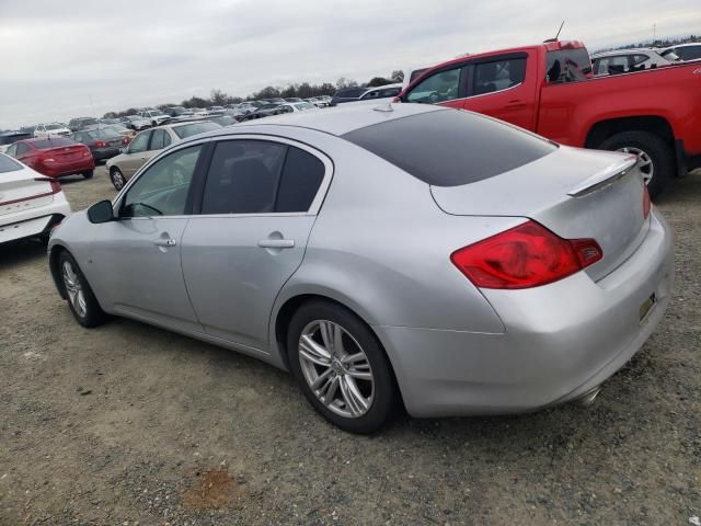 2015 Infiniti Q40