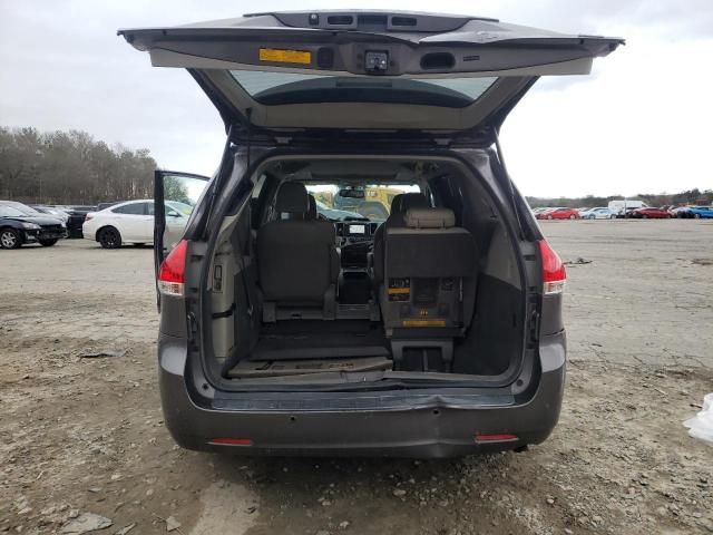 2011 Toyota Sienna XLE