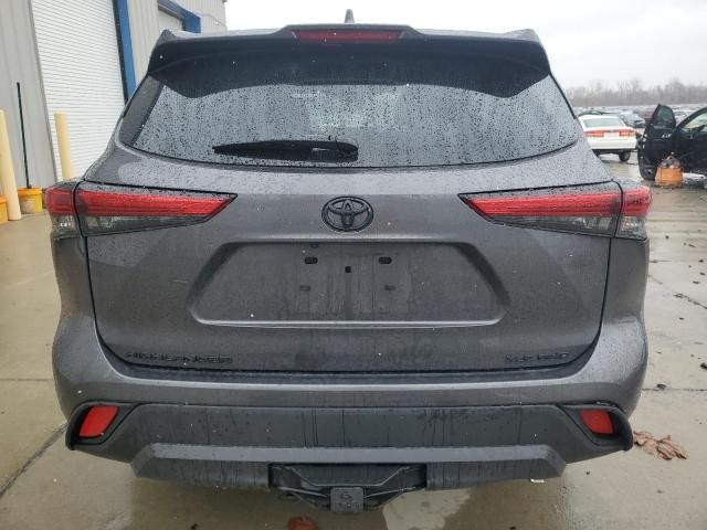 2022 Toyota Highlander XLE