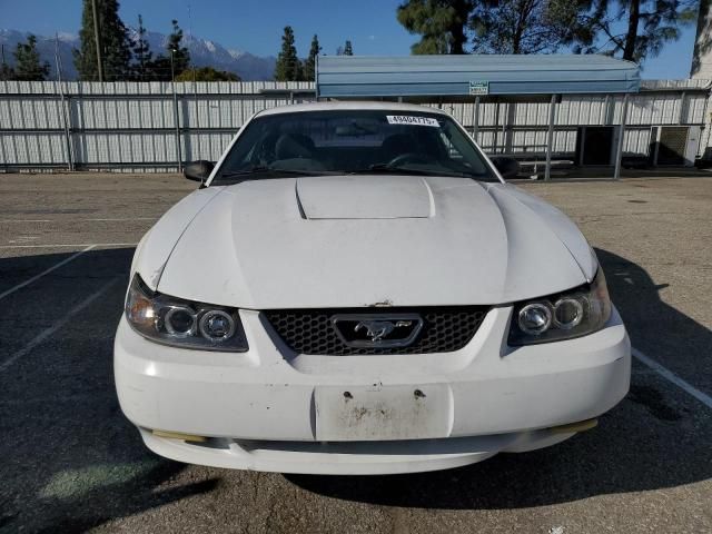 2004 Ford Mustang