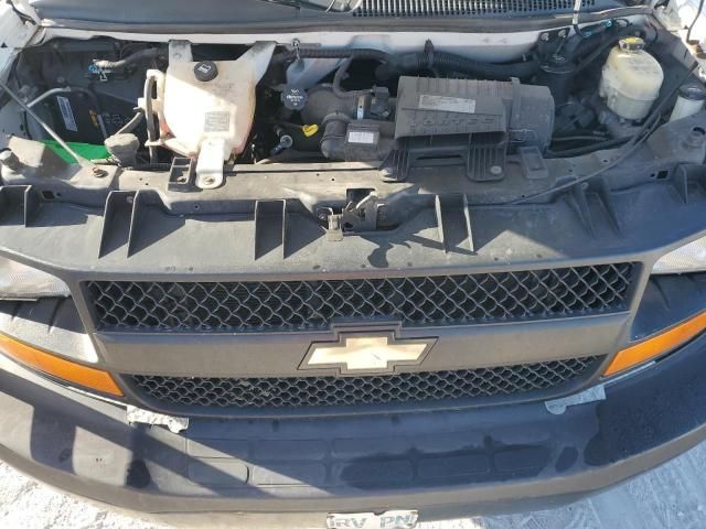 2016 Chevrolet Express G2500