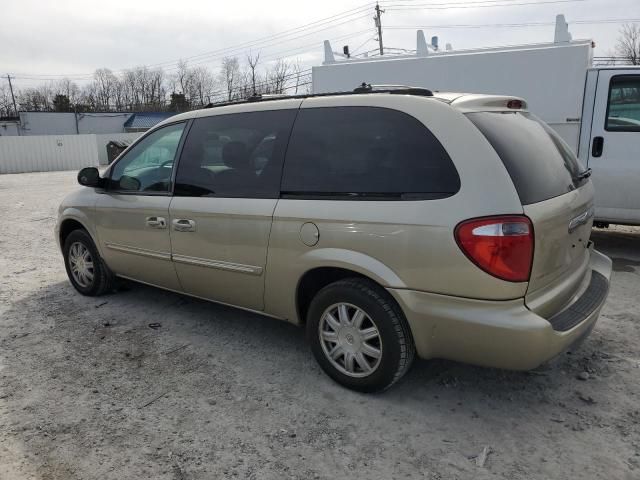 2005 Chrysler Town & Country Touring