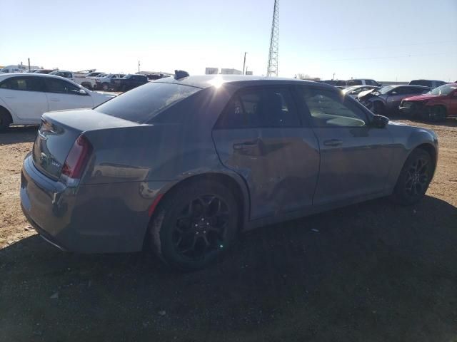 2019 Chrysler 300 Touring