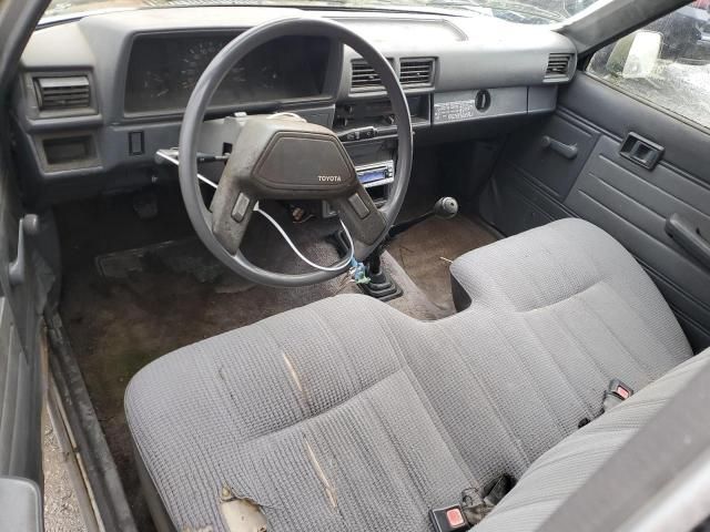 1987 Toyota Pickup RN63 STD