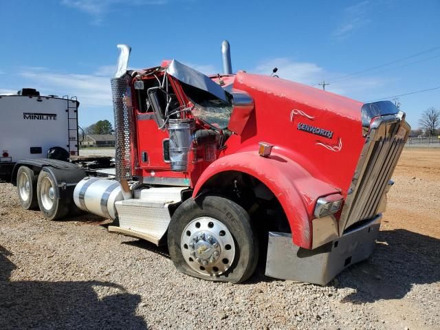 2012 Kenworth W900 Semi Truck