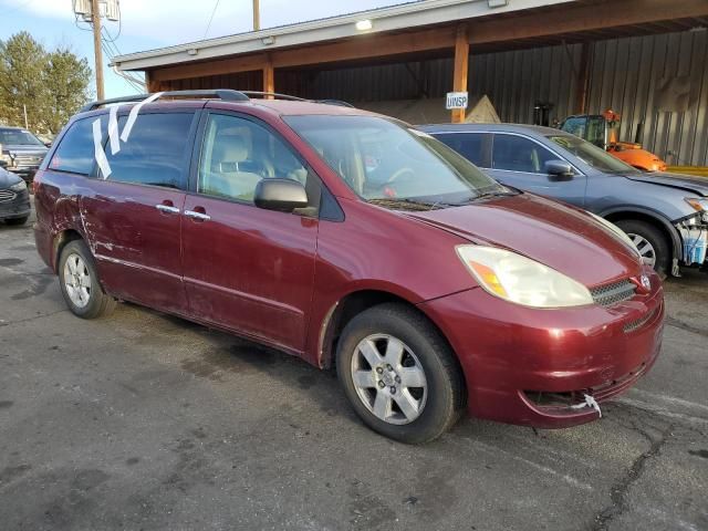 2004 Toyota Sienna CE