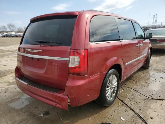 2014 Chrysler Town & Country Touring L