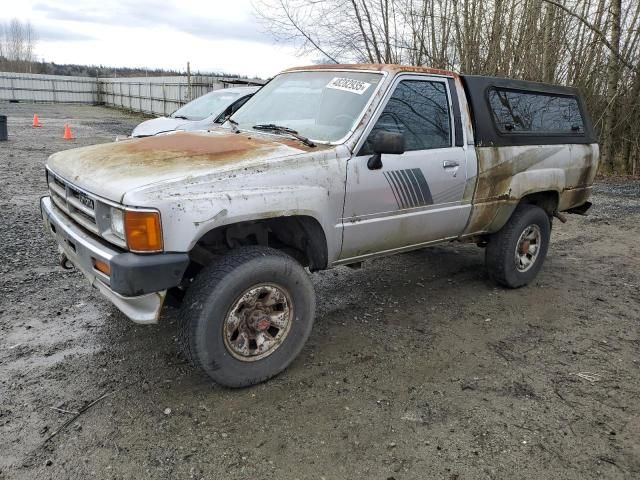 1987 Toyota Pickup RN63 STD