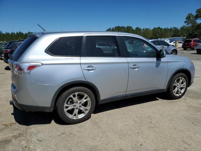 2015 Mitsubishi Outlander SE