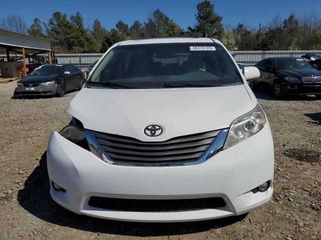 2014 Toyota Sienna XLE