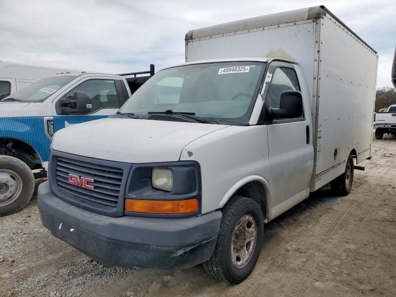 2011 GMC Savana Cutaway G3500