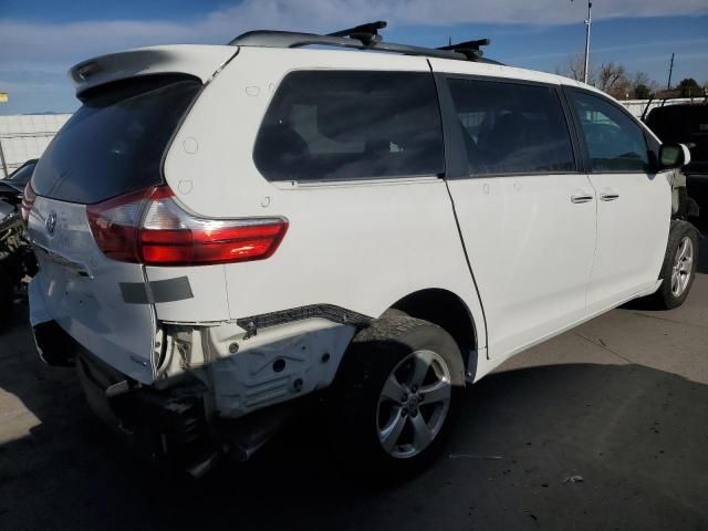 2015 Toyota Sienna LE