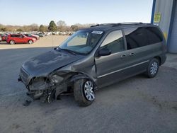 Carros salvage sin ofertas aún a la venta en subasta: 2005 KIA Sedona EX