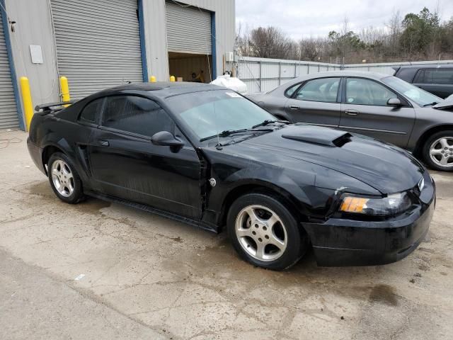 2004 Ford Mustang