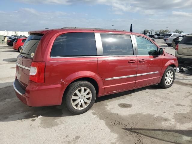 2014 Chrysler Town & Country Touring