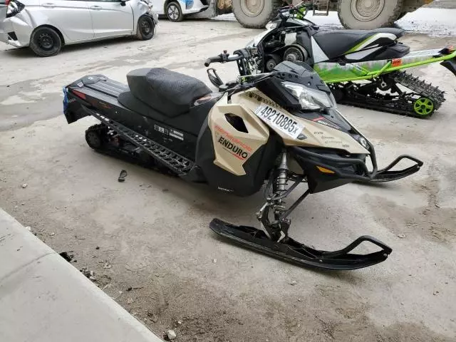 2016 Skidoo 2016 Skidoo Renegade