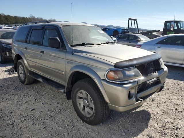 2002 Mitsubishi Montero Sport XLS