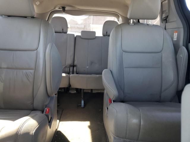 2017 Toyota Sienna XLE