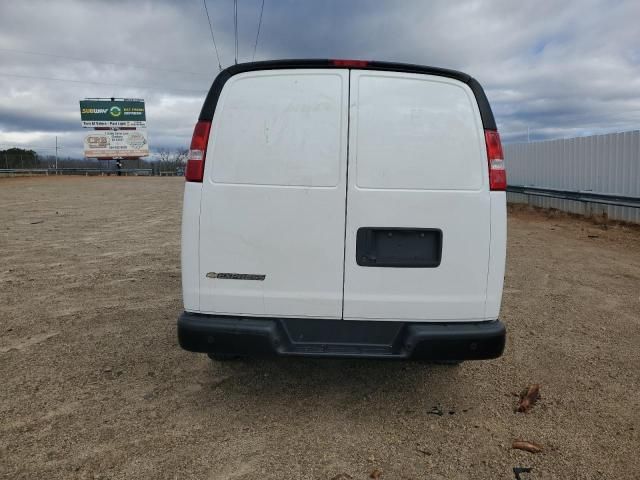 2020 Chevrolet Express G2500