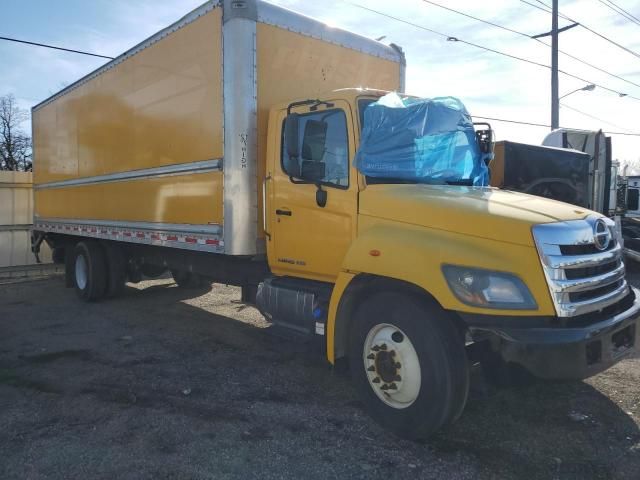 2019 Hino 268 BOX Truck