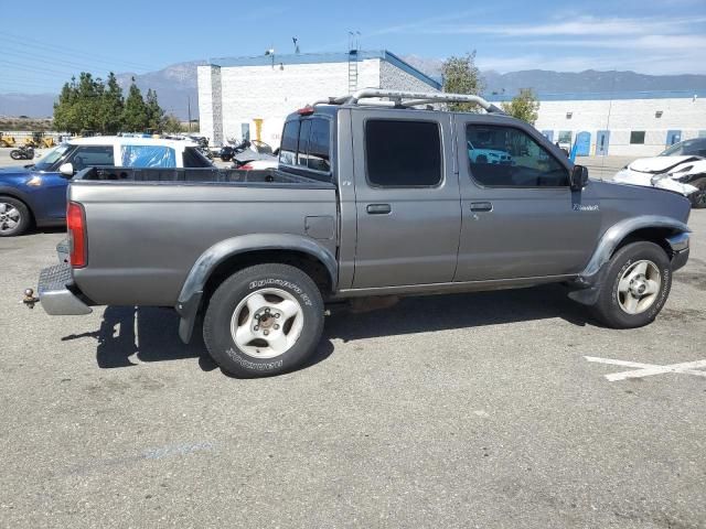 2000 Nissan Frontier Crew Cab XE