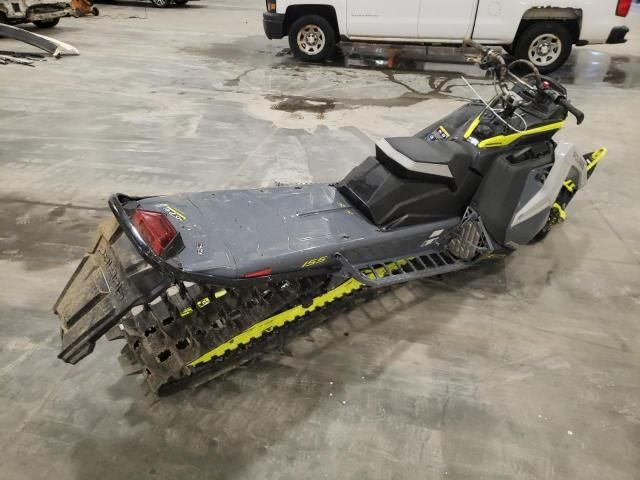 2022 Polaris Snowmobile