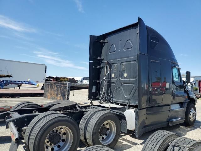 2016 Freightliner Cascadia 125 Semi Truck