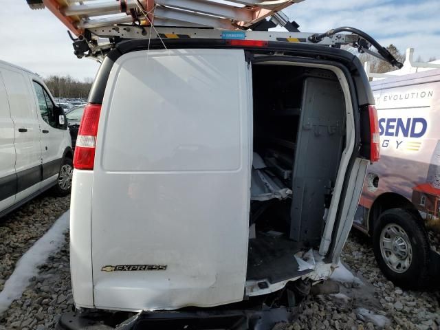 2020 Chevrolet Express G2500