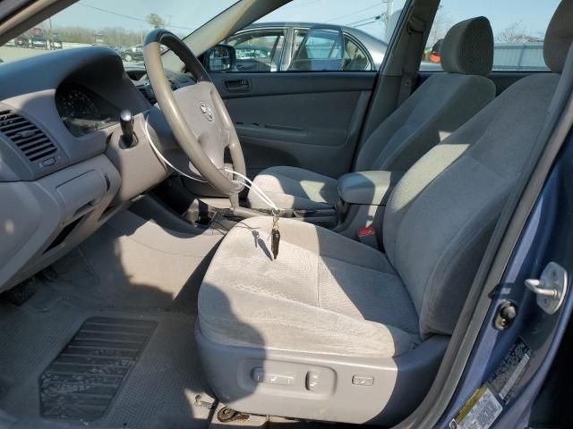 2004 Toyota Camry LE