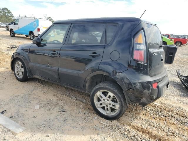 2011 KIA Soul +