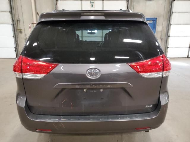 2012 Toyota Sienna XLE