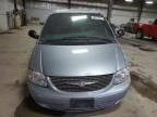 2004 Chrysler Town & Country Limited