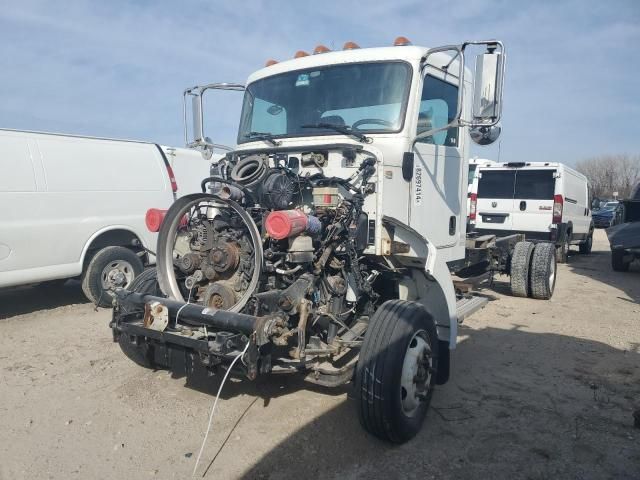 2015 Peterbilt 325