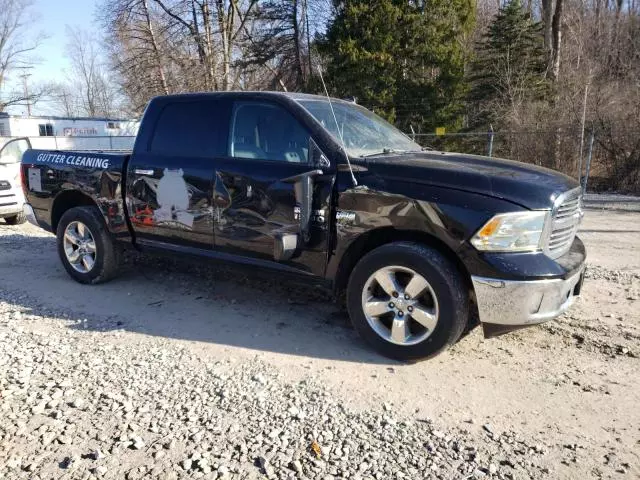 2015 Dodge RAM 1500 SLT