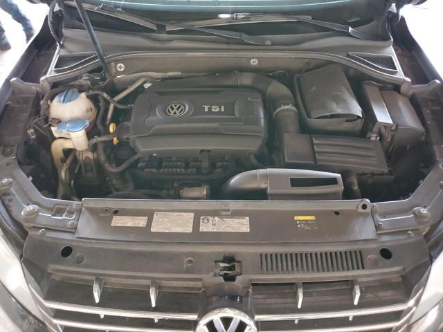 2015 Volkswagen Passat SEL