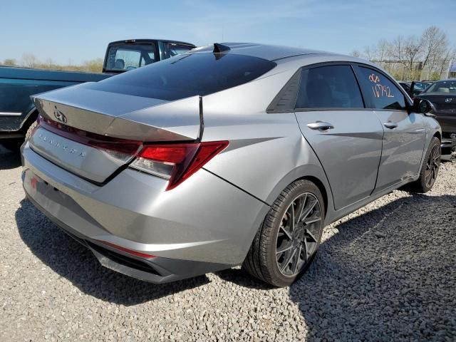 2022 Hyundai Elantra SE