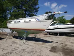 Salvage cars for sale from Copart Seaford, DE: 1974 Pear 28' Sail