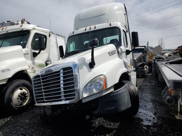 2014 Freightliner Cascadia 125