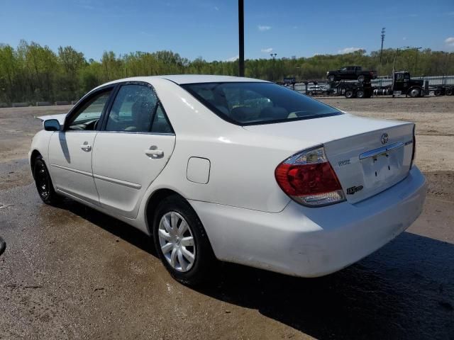 2005 Toyota Camry LE